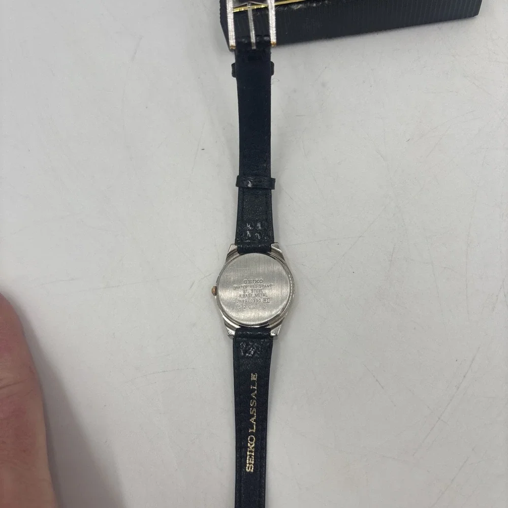 Seiko Lassale Vintage 7N89-0390 Women's Gold Tone Watch Textured Dial